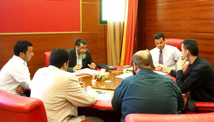 اجتماع وكيل وزارة الصحة بمديري إدارات الوزارة