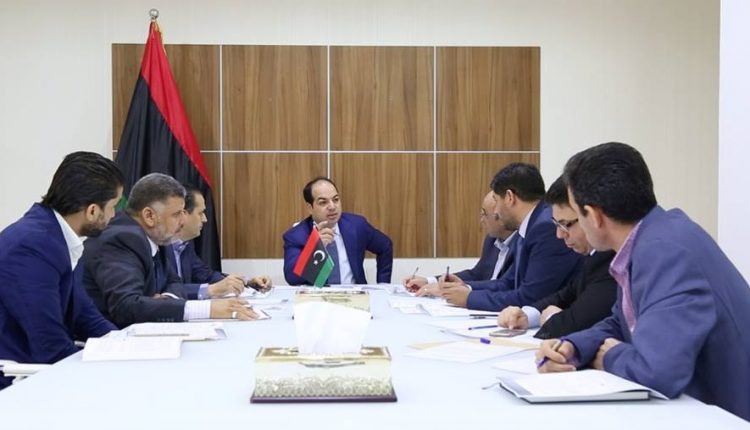 معيتيق والدرسي يناقشان تنفيذ الموازنة الاستيرادية