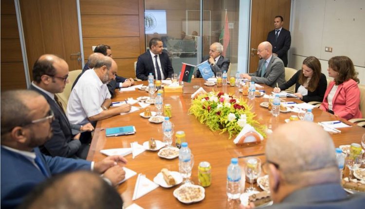 رئيس المؤسسة الليبية للاستثمار يجتمع بغسان سلامة3