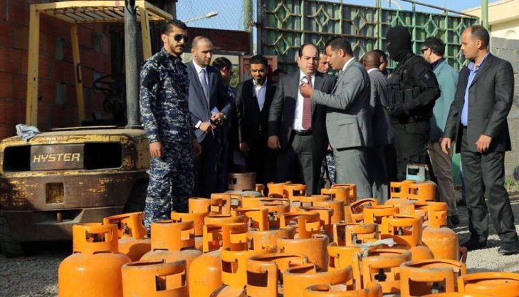 معيتيق يناقش مع عميد بلدية أبوسليم تفعيل المشاريع المتعاقد عليها بالبلدية4