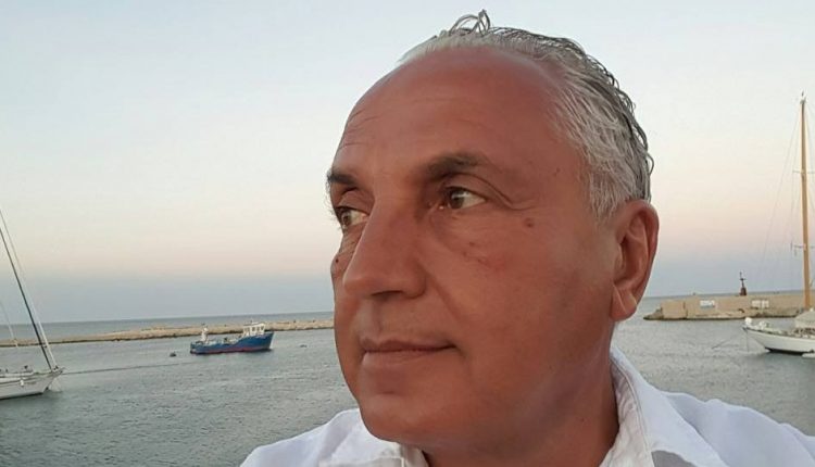حسني-بي
